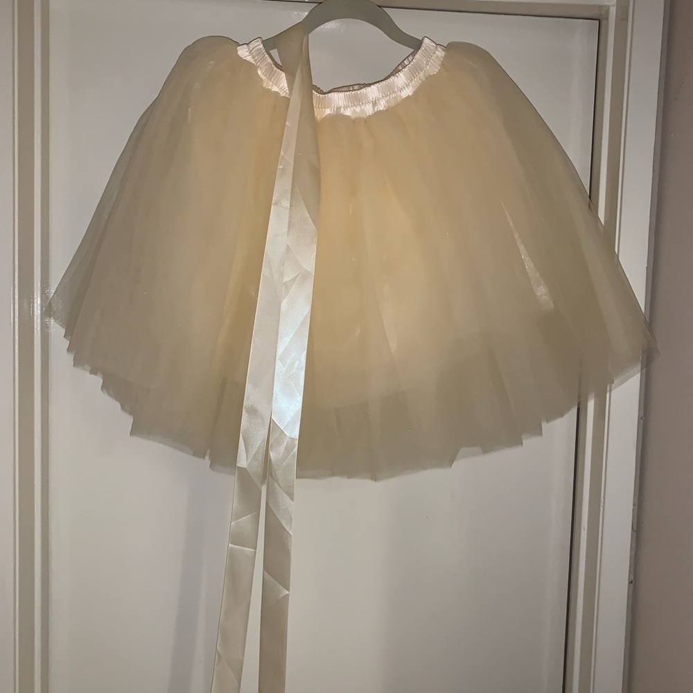 Tulle lined skirt w/ ribbon (short)